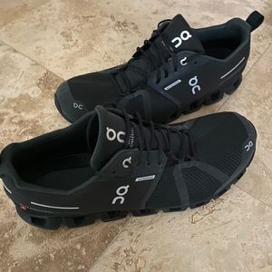 Cloud Waterproof running sneaker